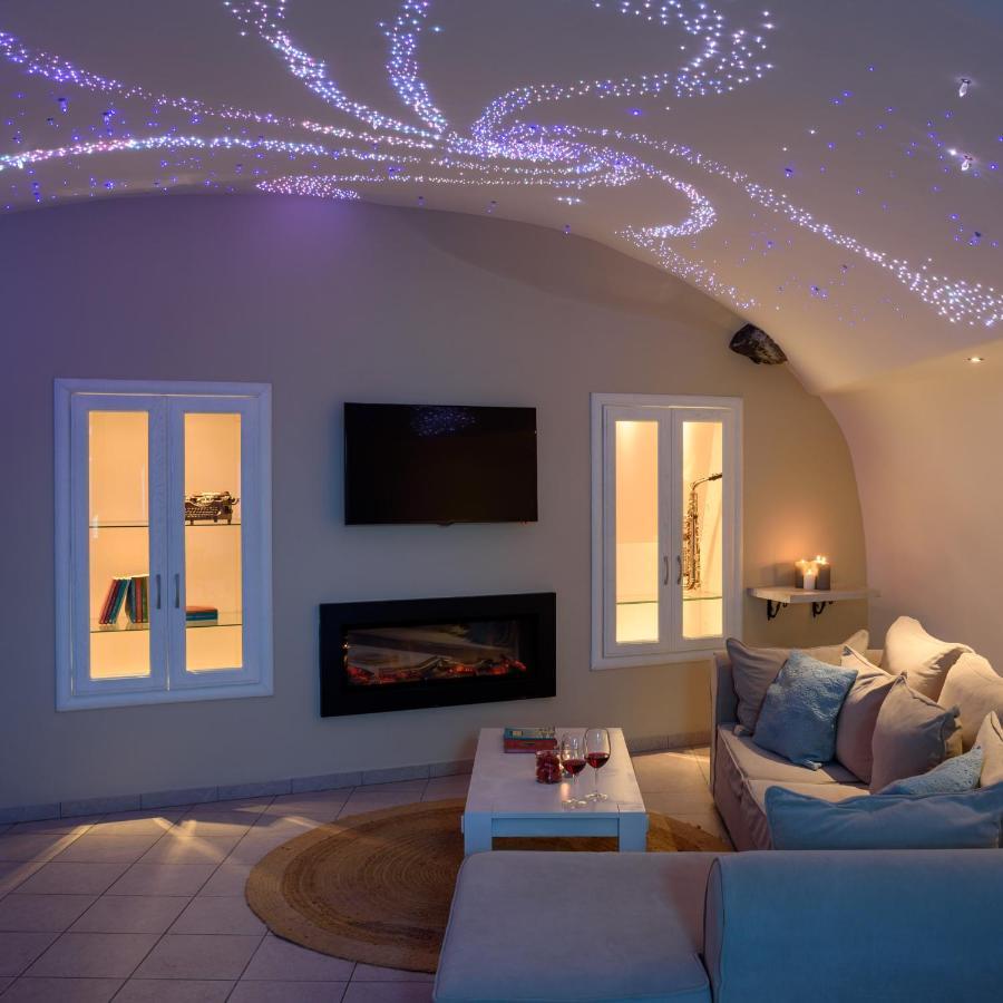 Suite Home Santorini Fira  Ngoại thất bức ảnh
