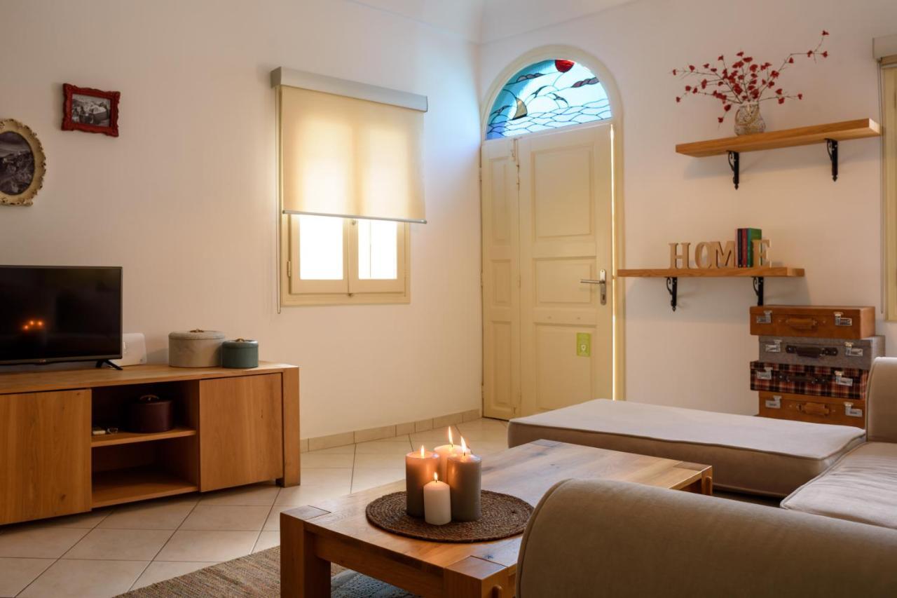 Suite Home Santorini Fira  Ngoại thất bức ảnh