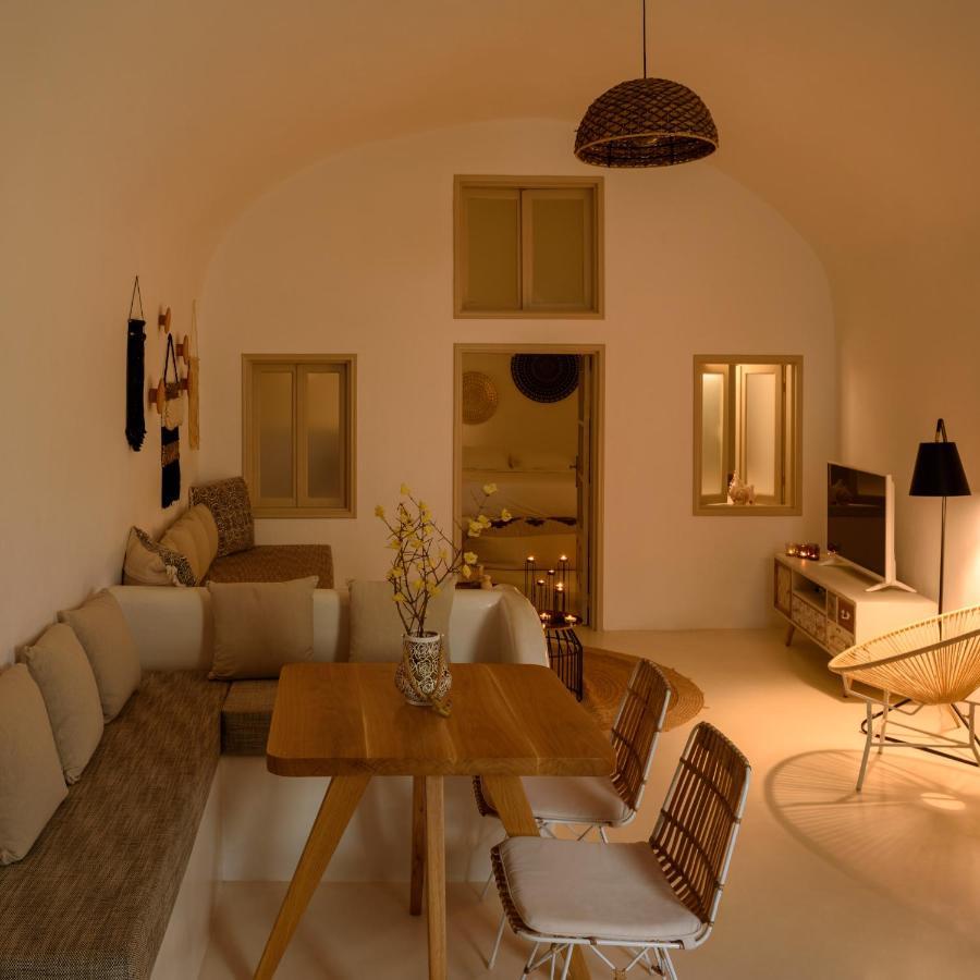 Suite Home Santorini Fira  Ngoại thất bức ảnh