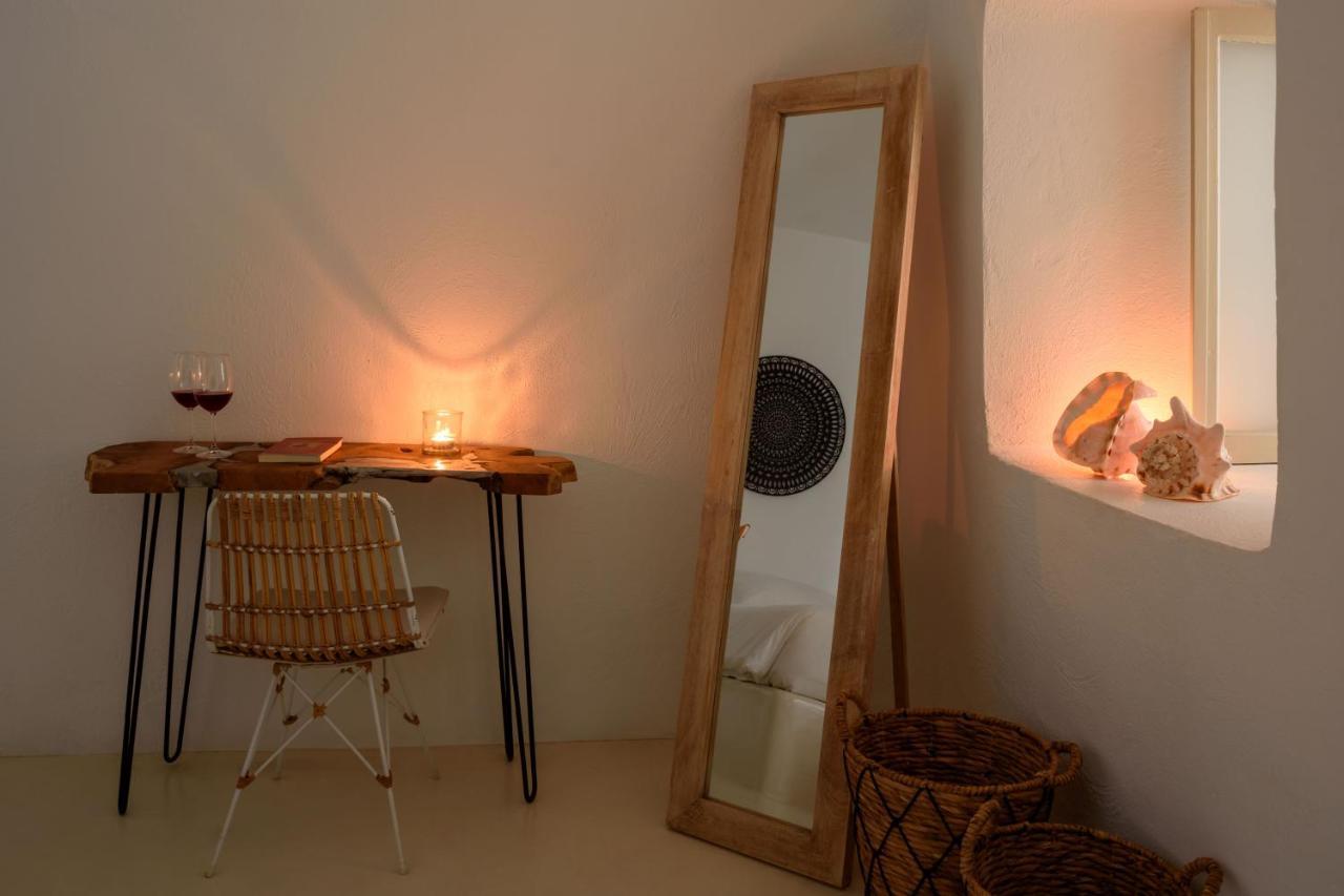 Suite Home Santorini Fira  Ngoại thất bức ảnh