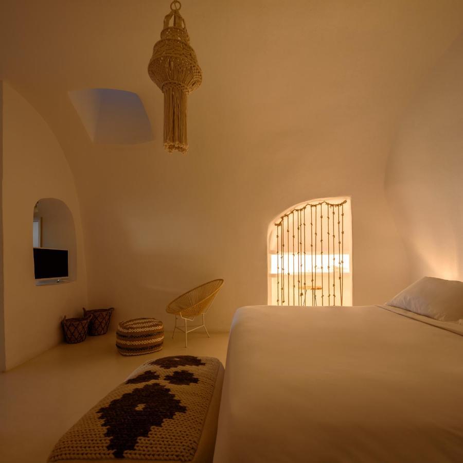 Suite Home Santorini Fira  Ngoại thất bức ảnh