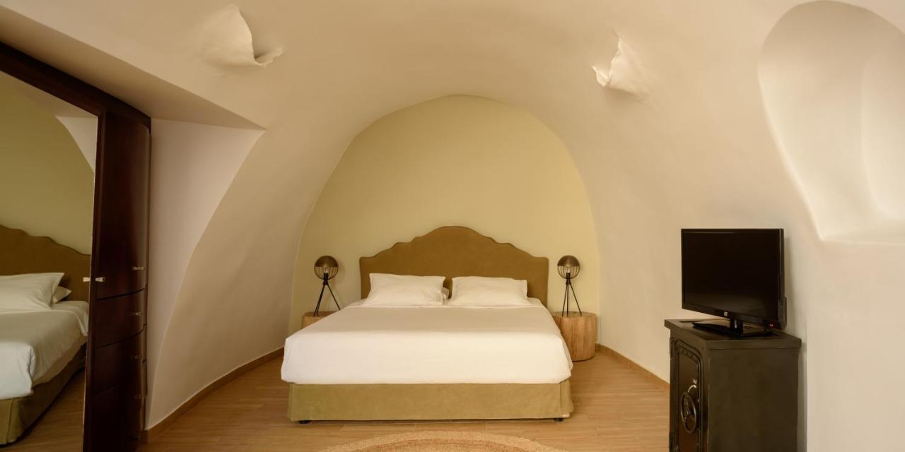 Suite Home Santorini Fira  Ngoại thất bức ảnh